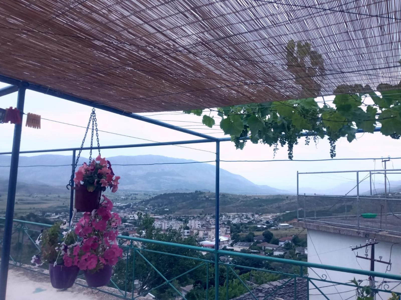 Relax Camping Gjirokaster Luaran gambar