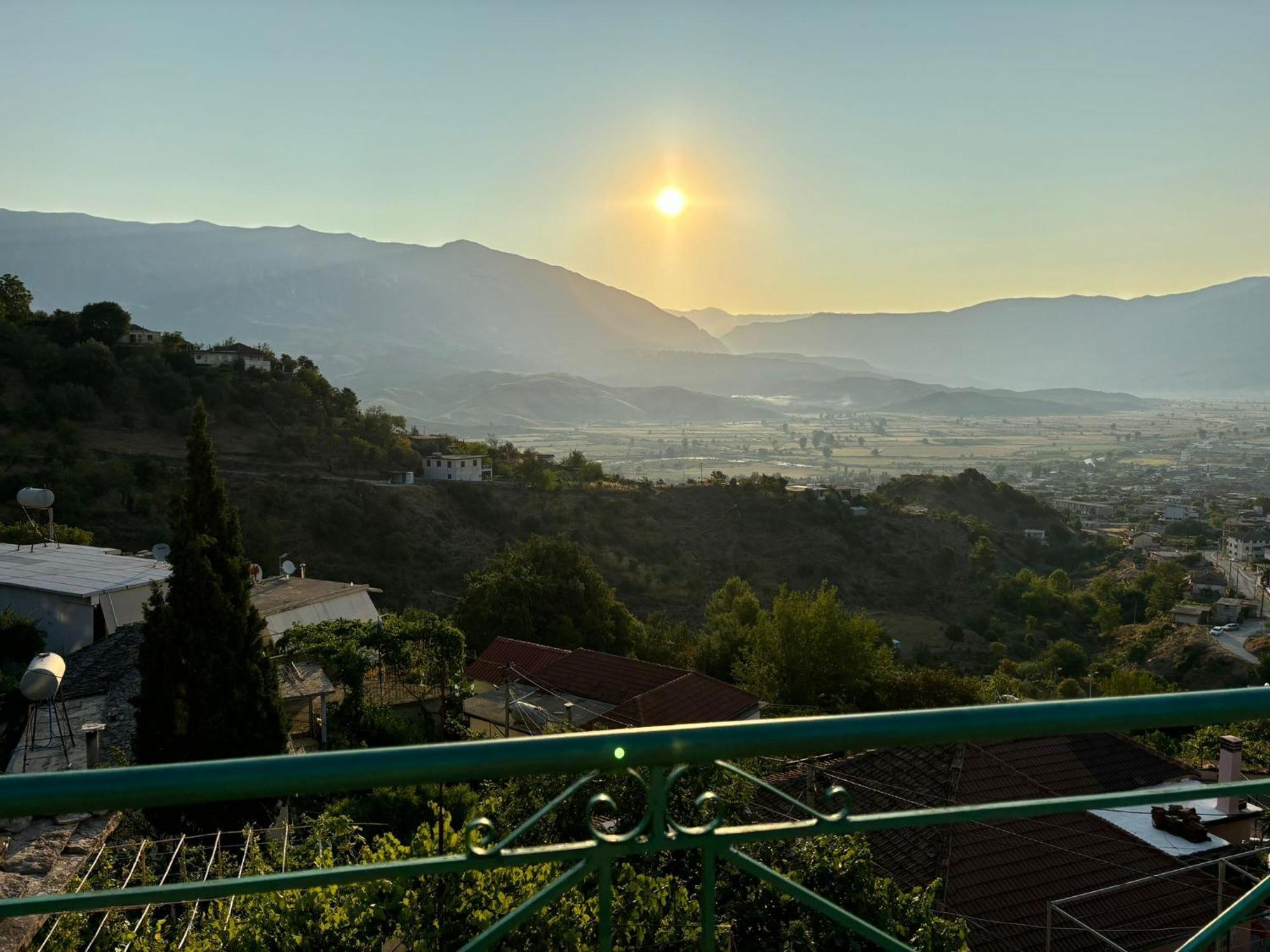 Relax Camping Gjirokaster Luaran gambar